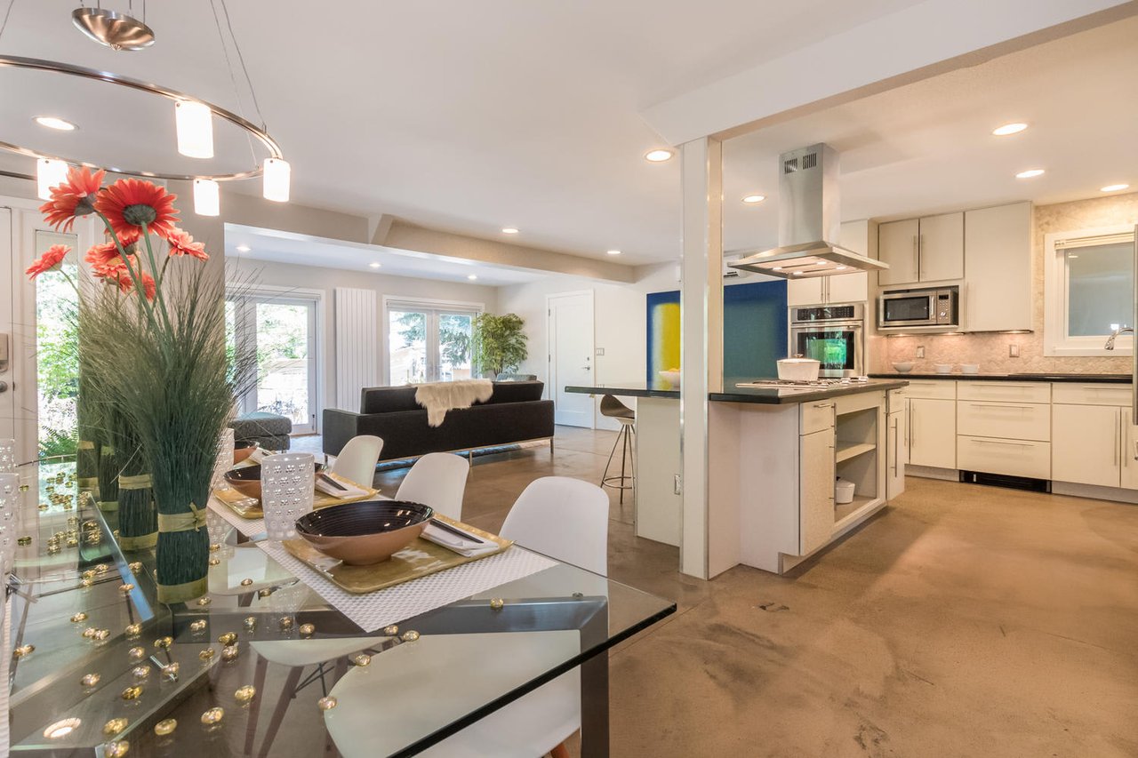 1010 Rosehill Dr