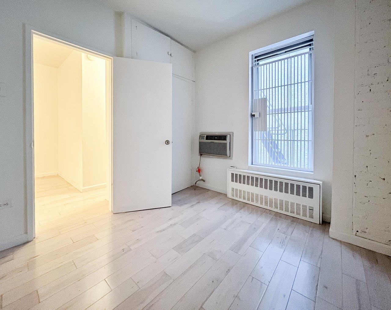 206 East 81st Street, Apt 3-B
