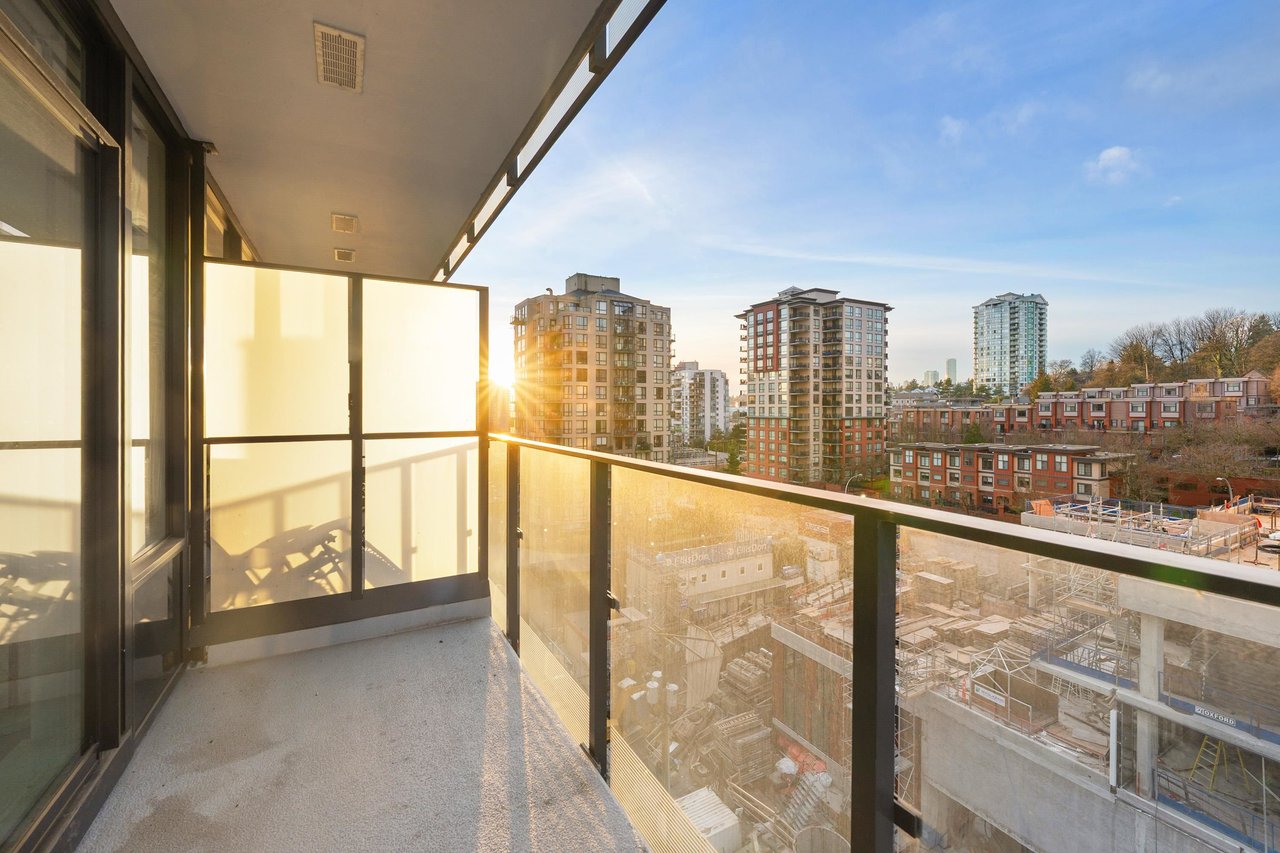 1005-823 Carnarvon St