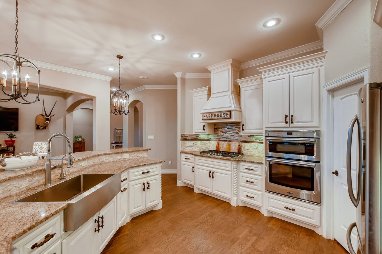 252 Island Oaks Lane