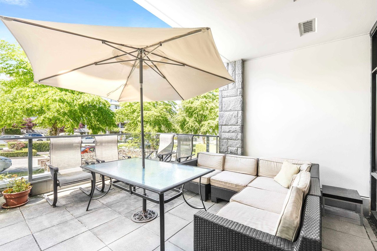 210-5989 Iona Dr
