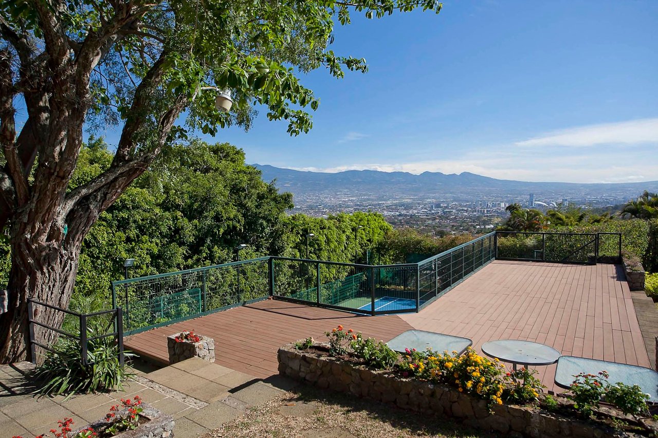 Hilltop Pool Estate Tennis Court, Escazu, San Jose