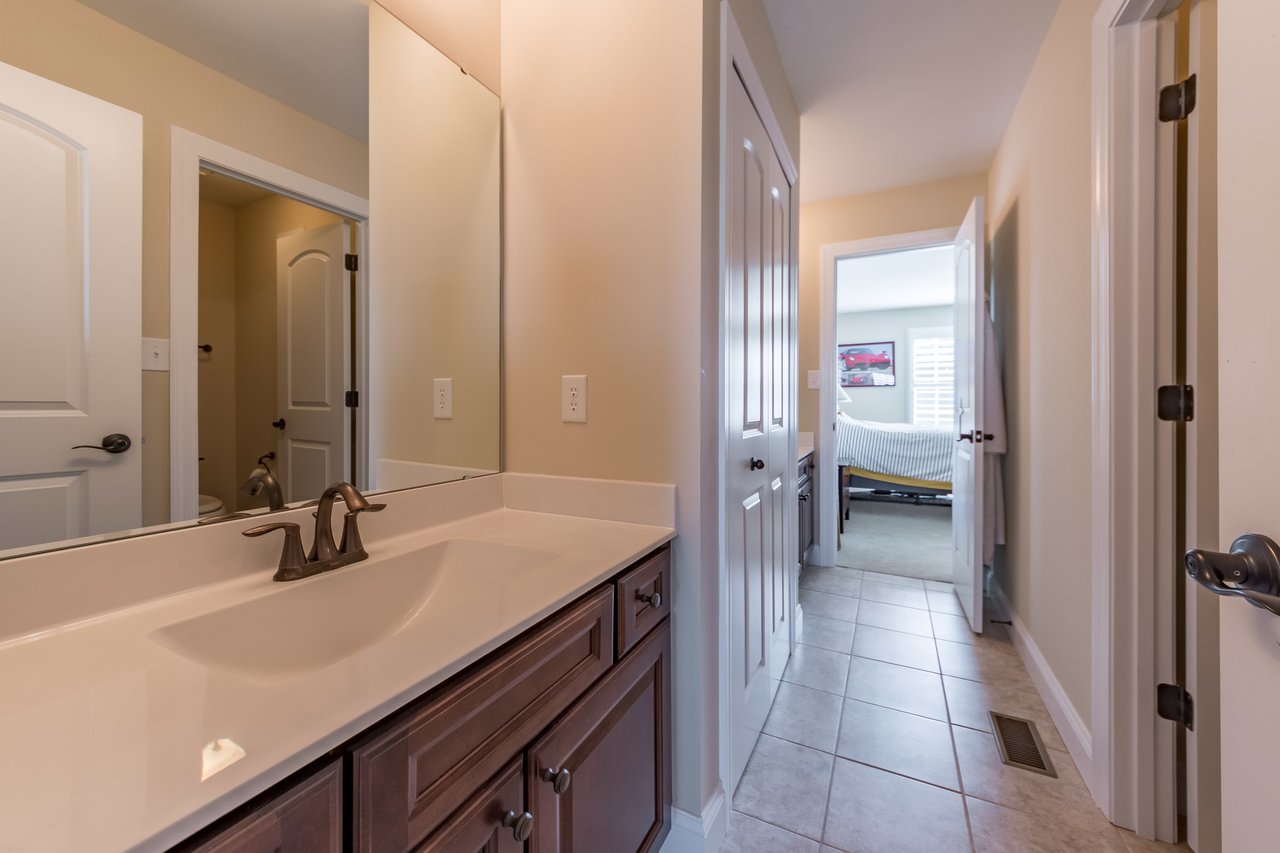 Newer Construction Minutes from Bellerive Country Club