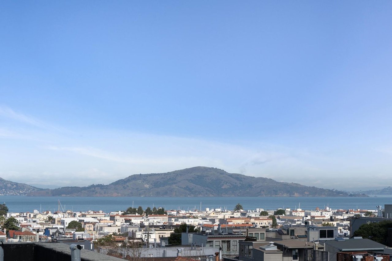 Cow Hollow’s Waterfront Properties: A Serene Urban Escape