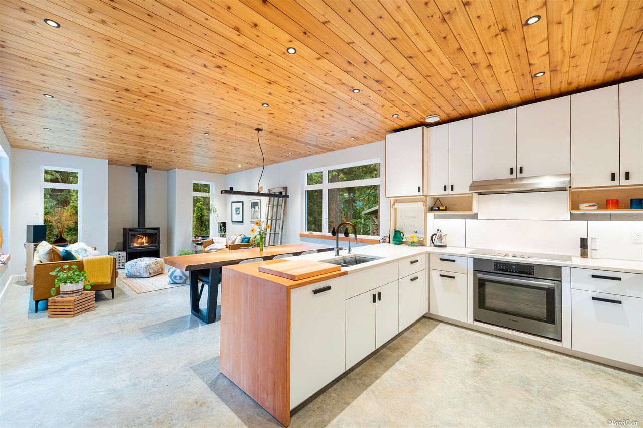 731 Grafton Rd