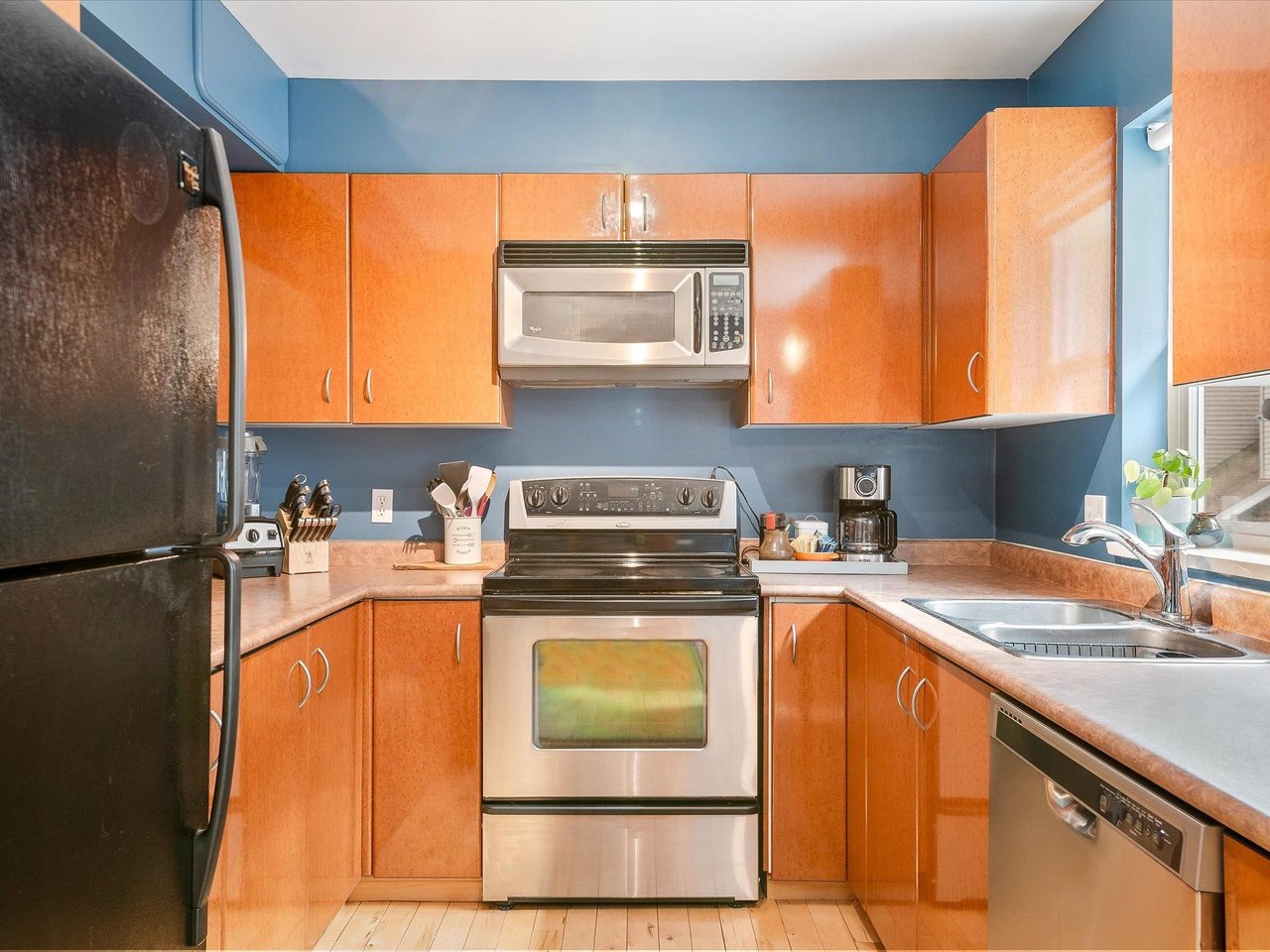 21-1400 Park St