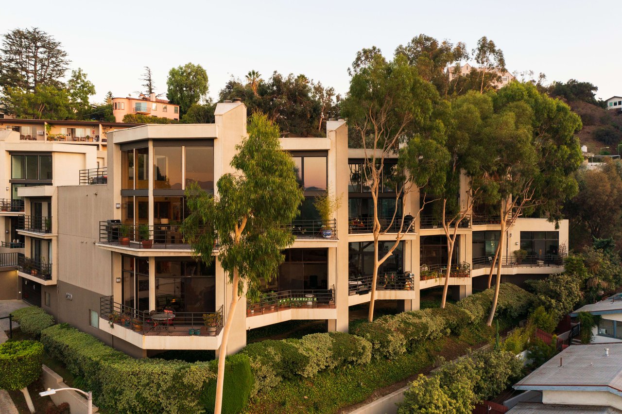 Silver Lake’s Crown Jewel Penthouse Unit 