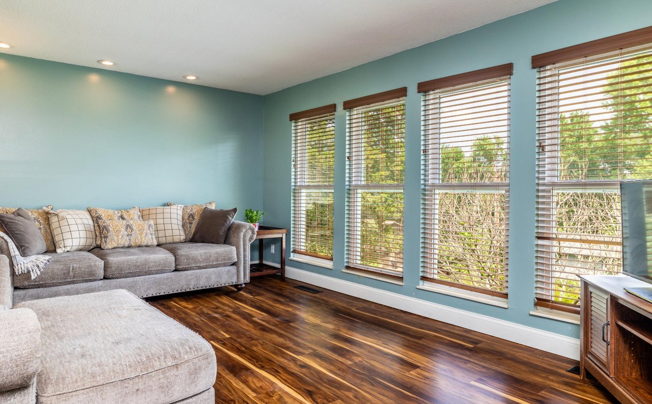 5416 Yosemite Trail