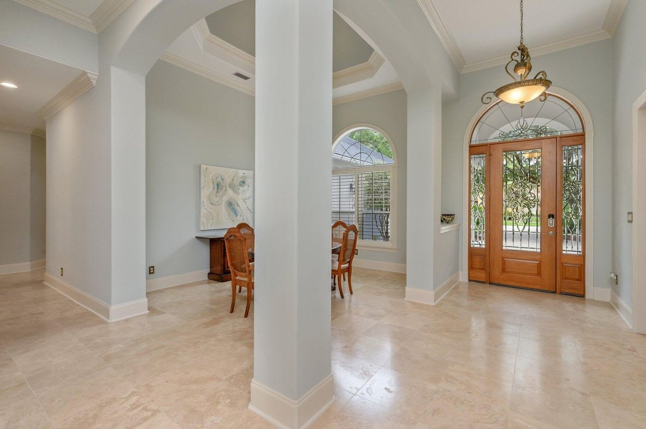6290 Augusta Cove