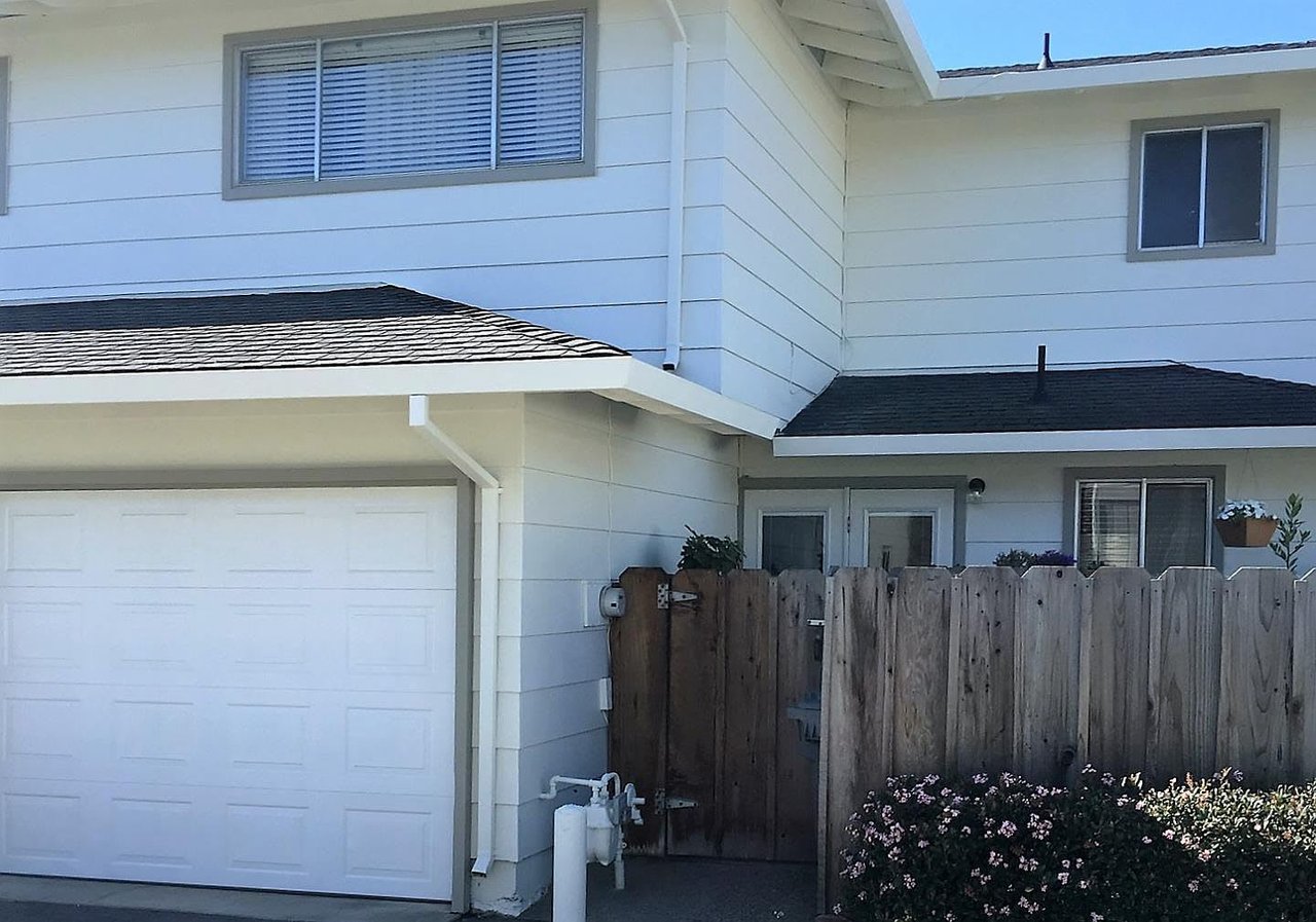 625 Carmelita Dr UNIT 16