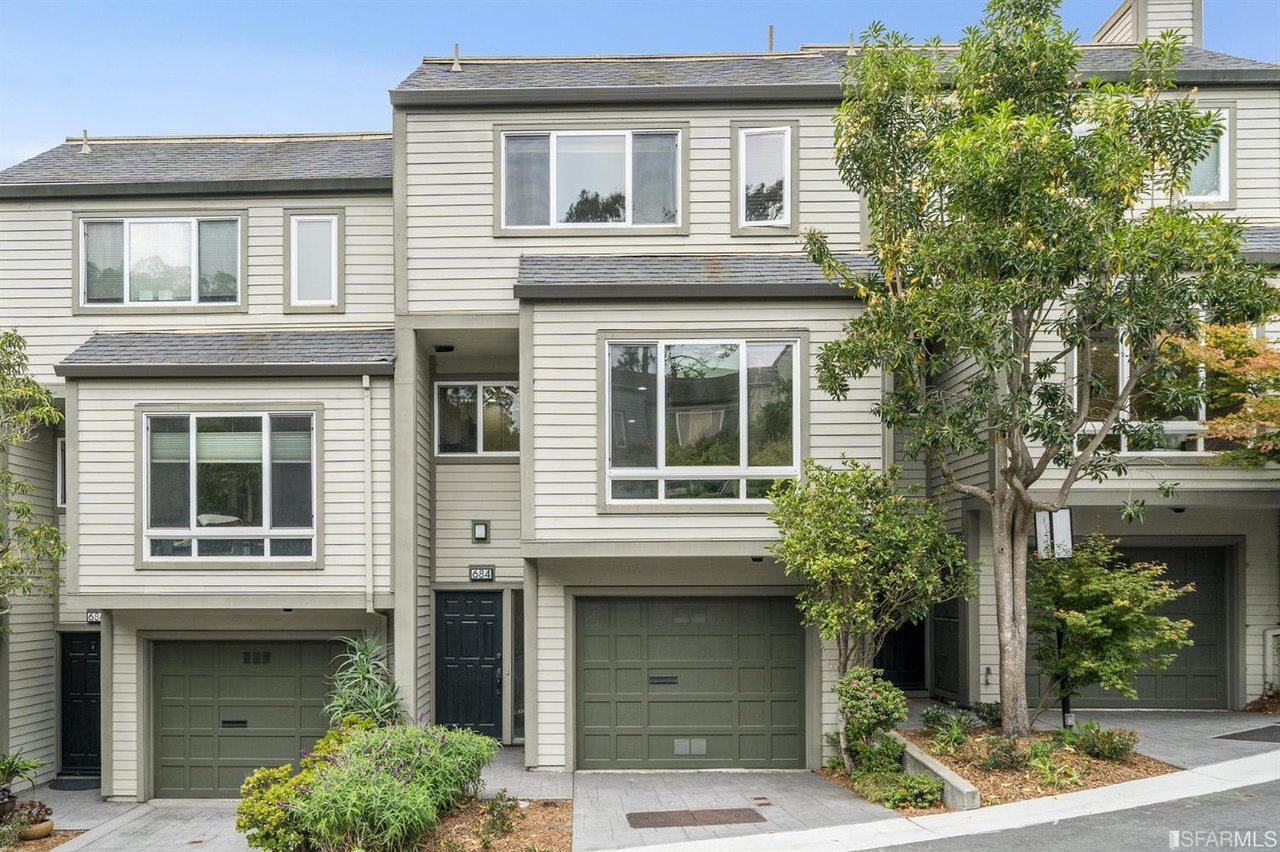 684 Clarendon