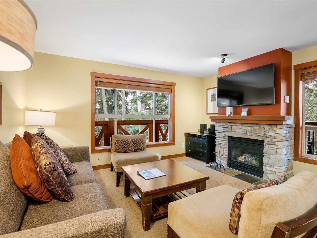 205 G3-4653 Blackcomb Wy