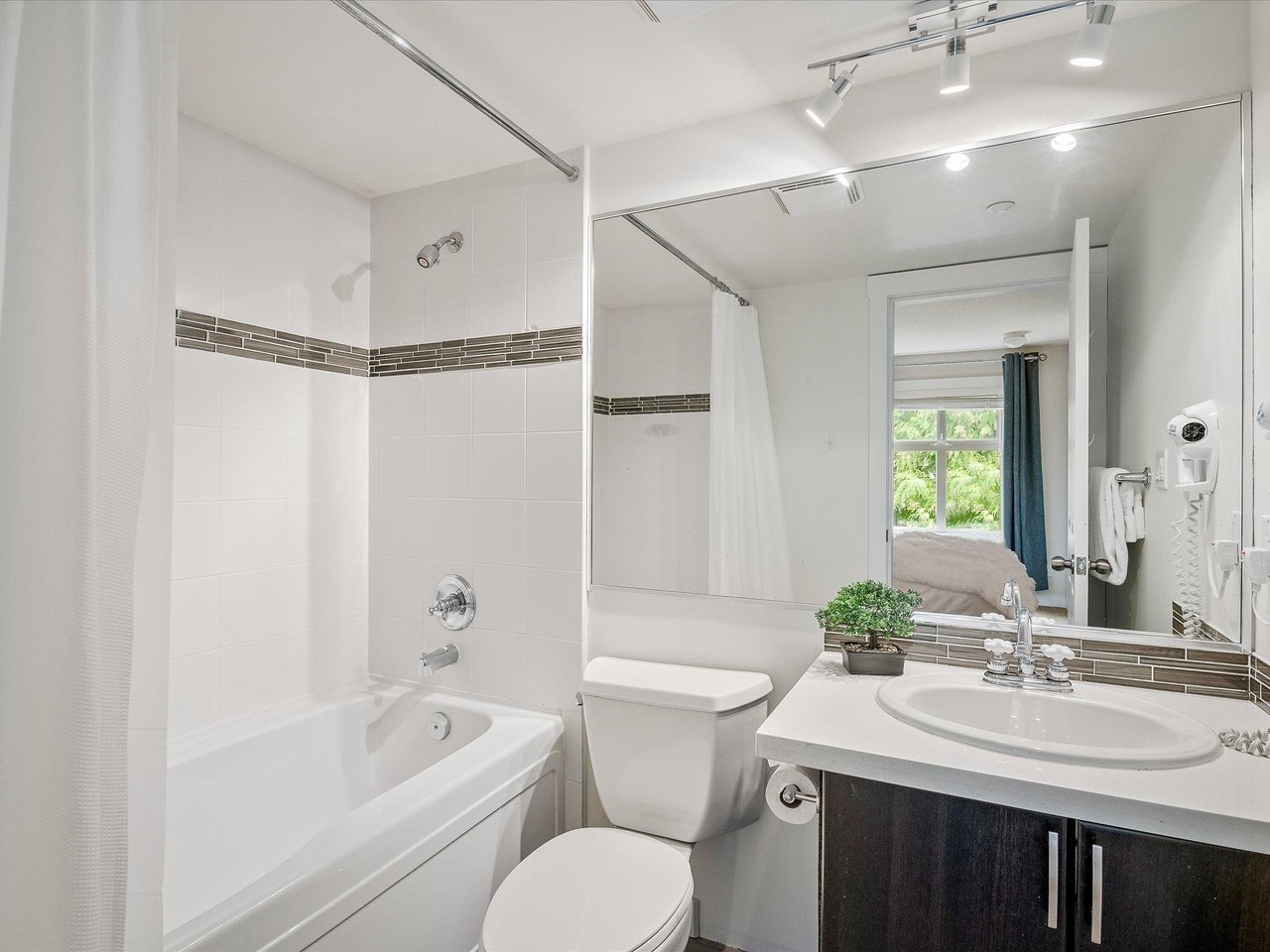 305-4660 Blackcomb Wy