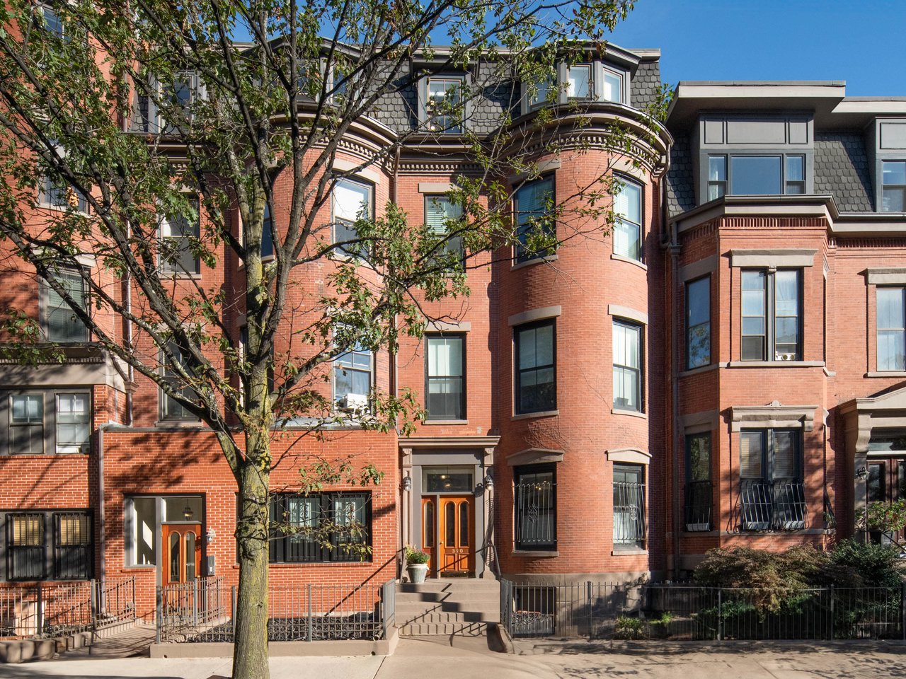 310 Columbus Ave Unit: 4
