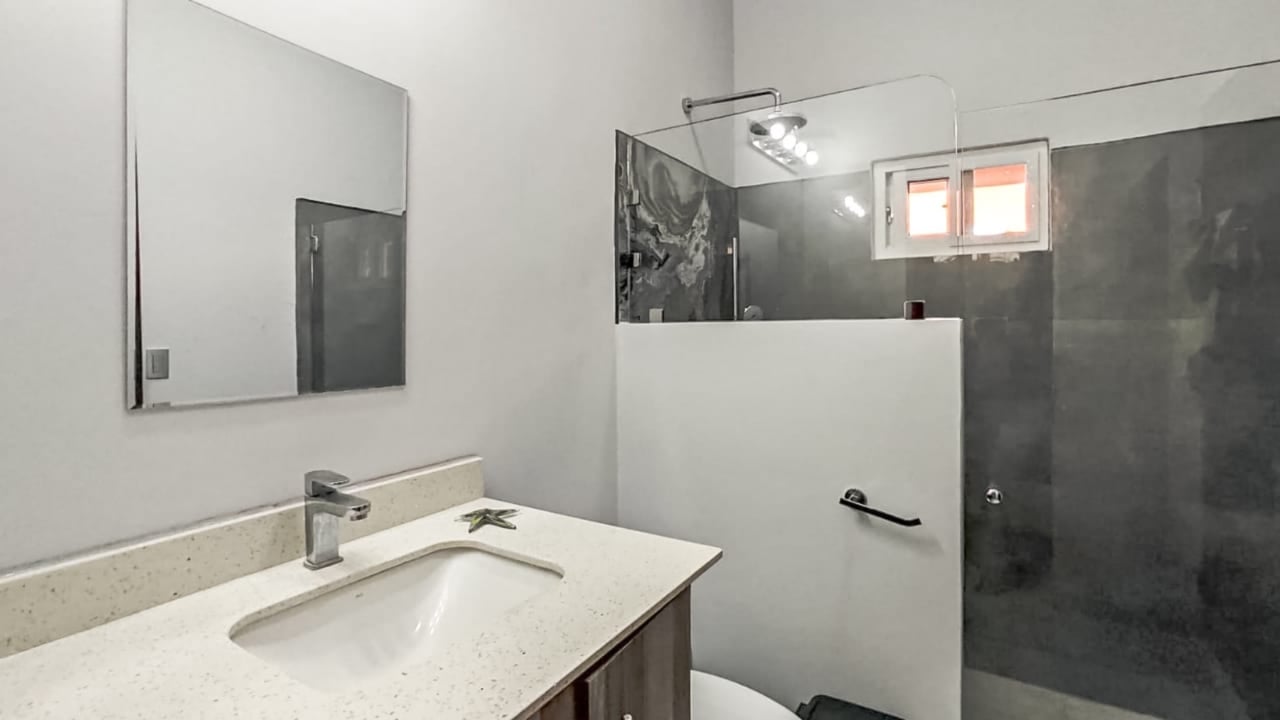 Remodeled Gated Community Home, Jaco, Puntarenas
