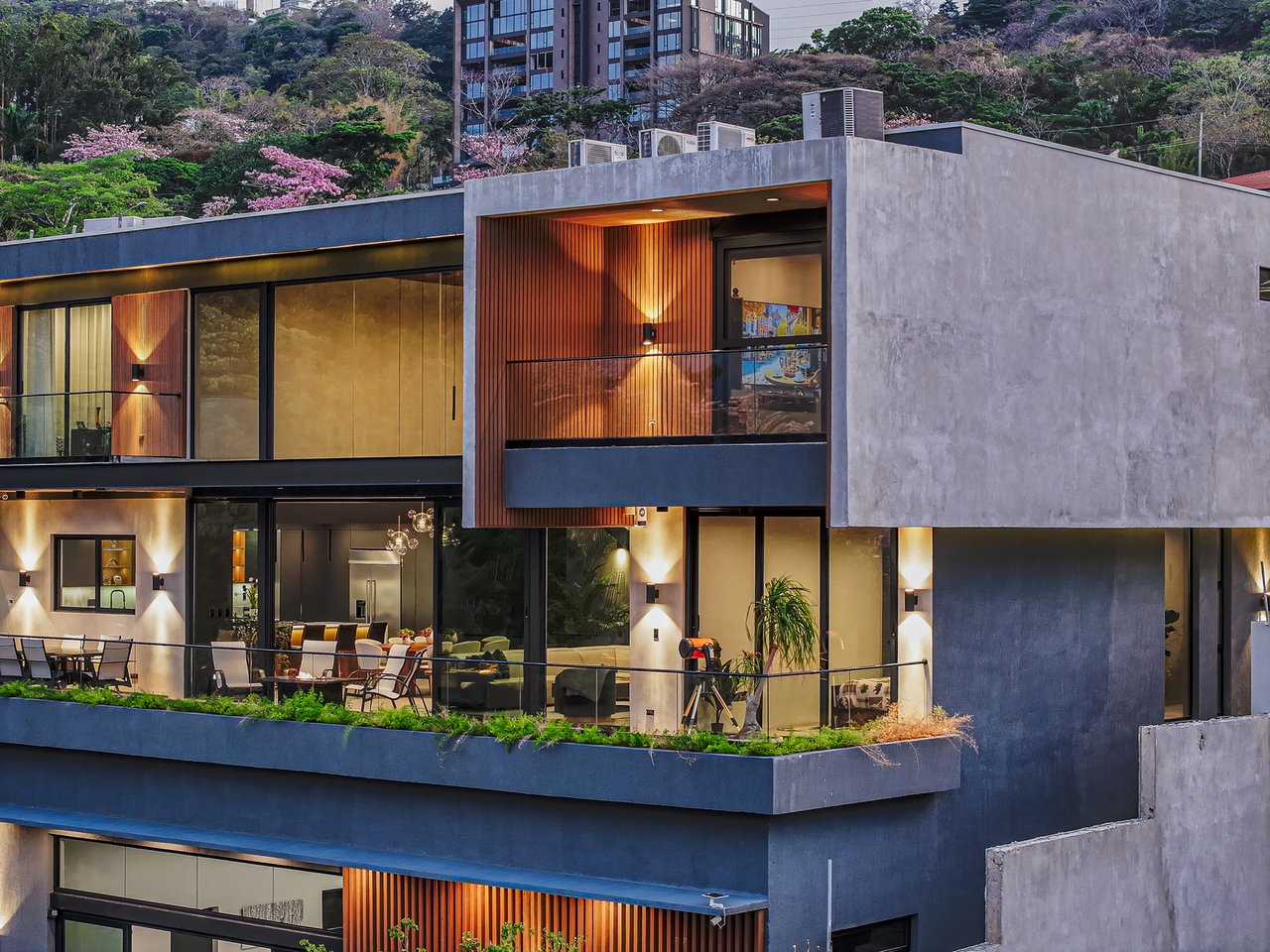 Panoramic City View Estate Home, Escazu, San Jose