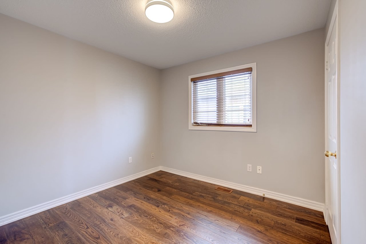 11 Cathmar Dr
