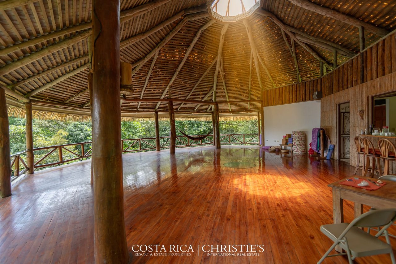 Eco-retreat and Wellness Center Amatierra