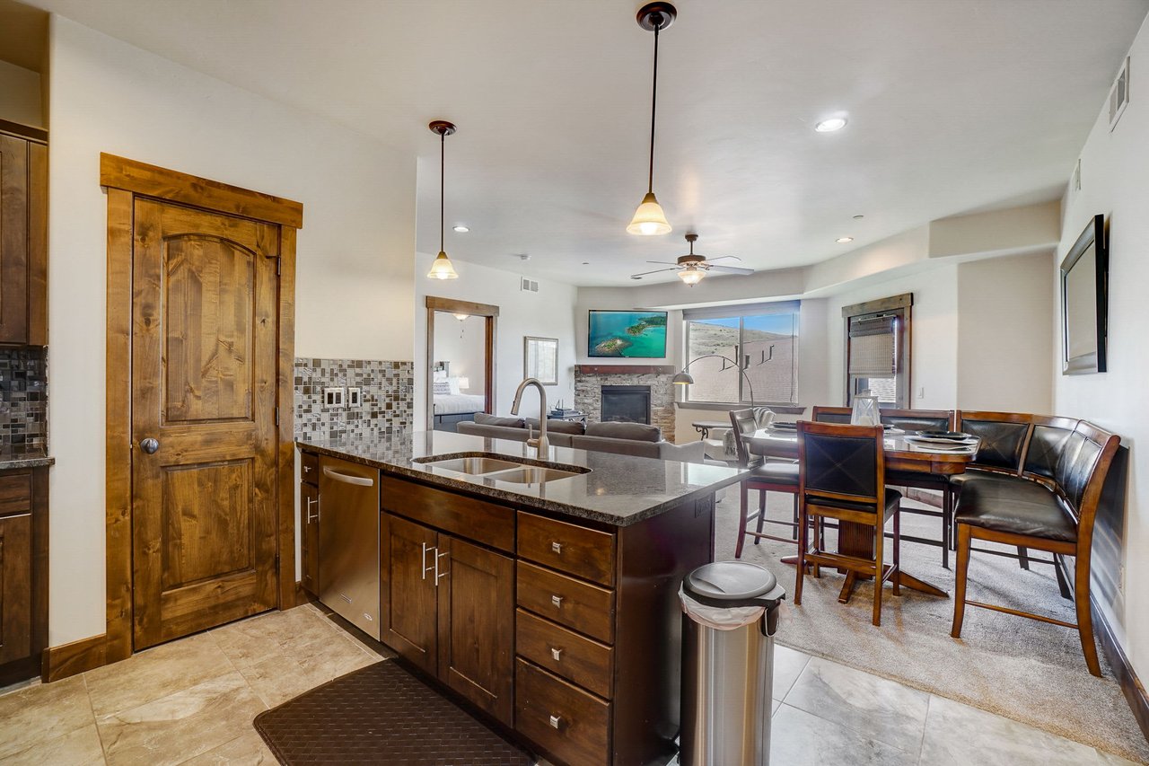 1291 W Black Rock Trail #H