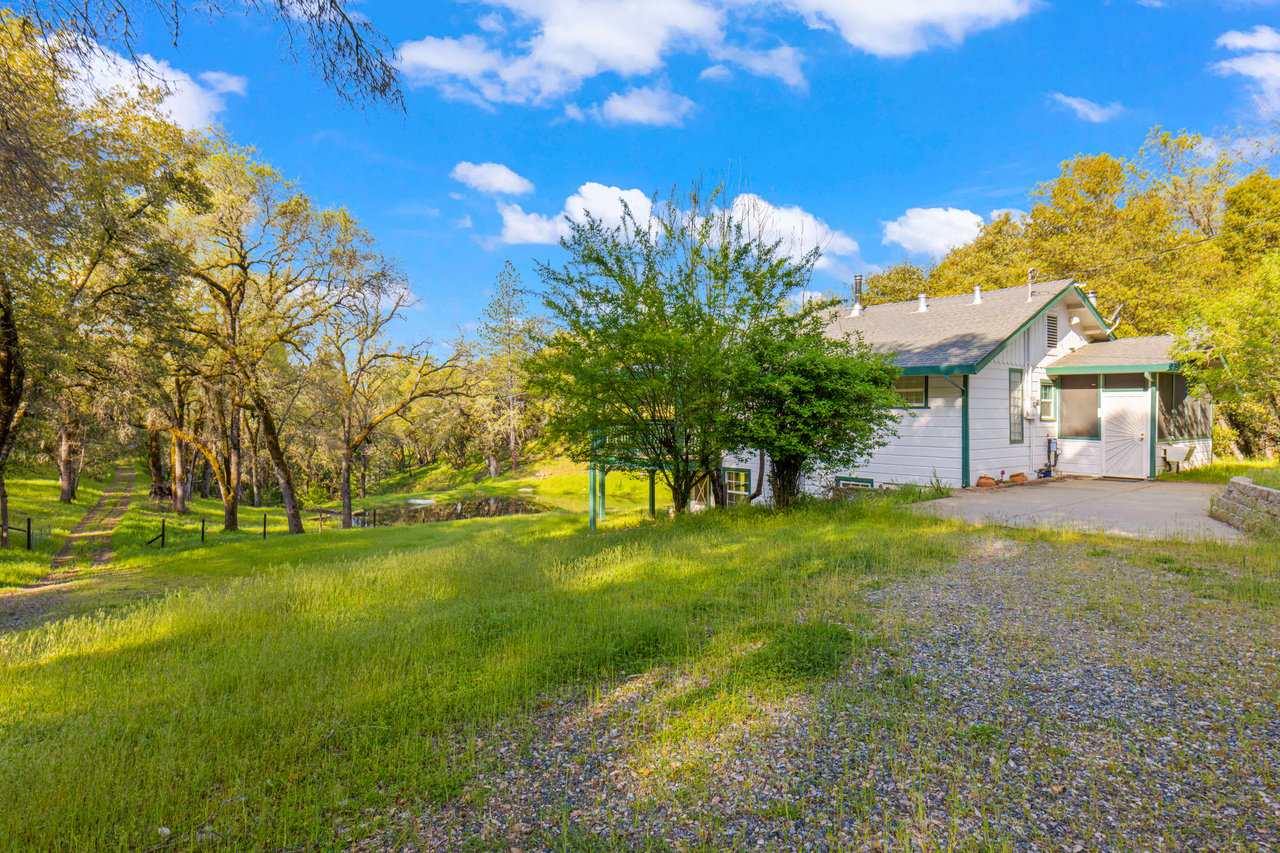 3361 Cedar Creek Rd