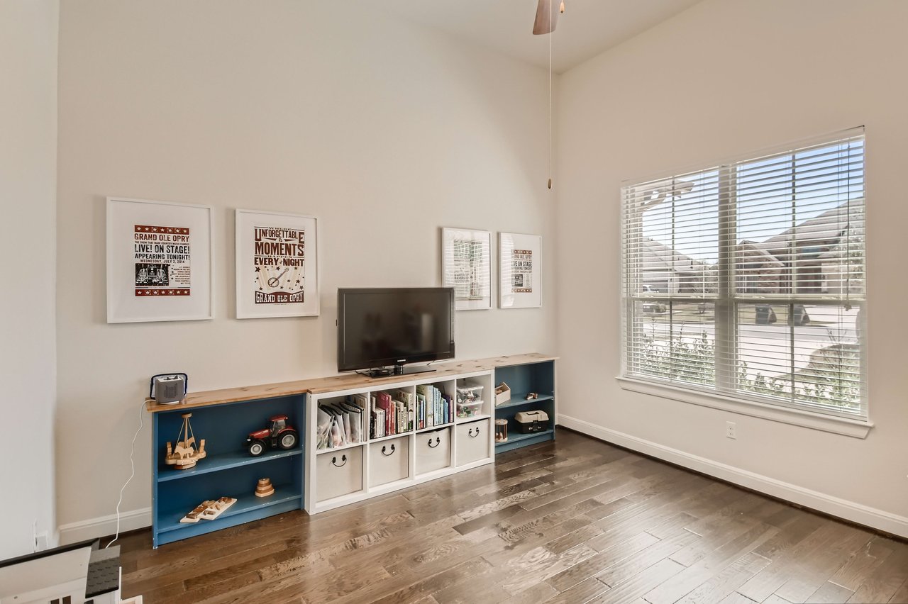 186 Tabago CT