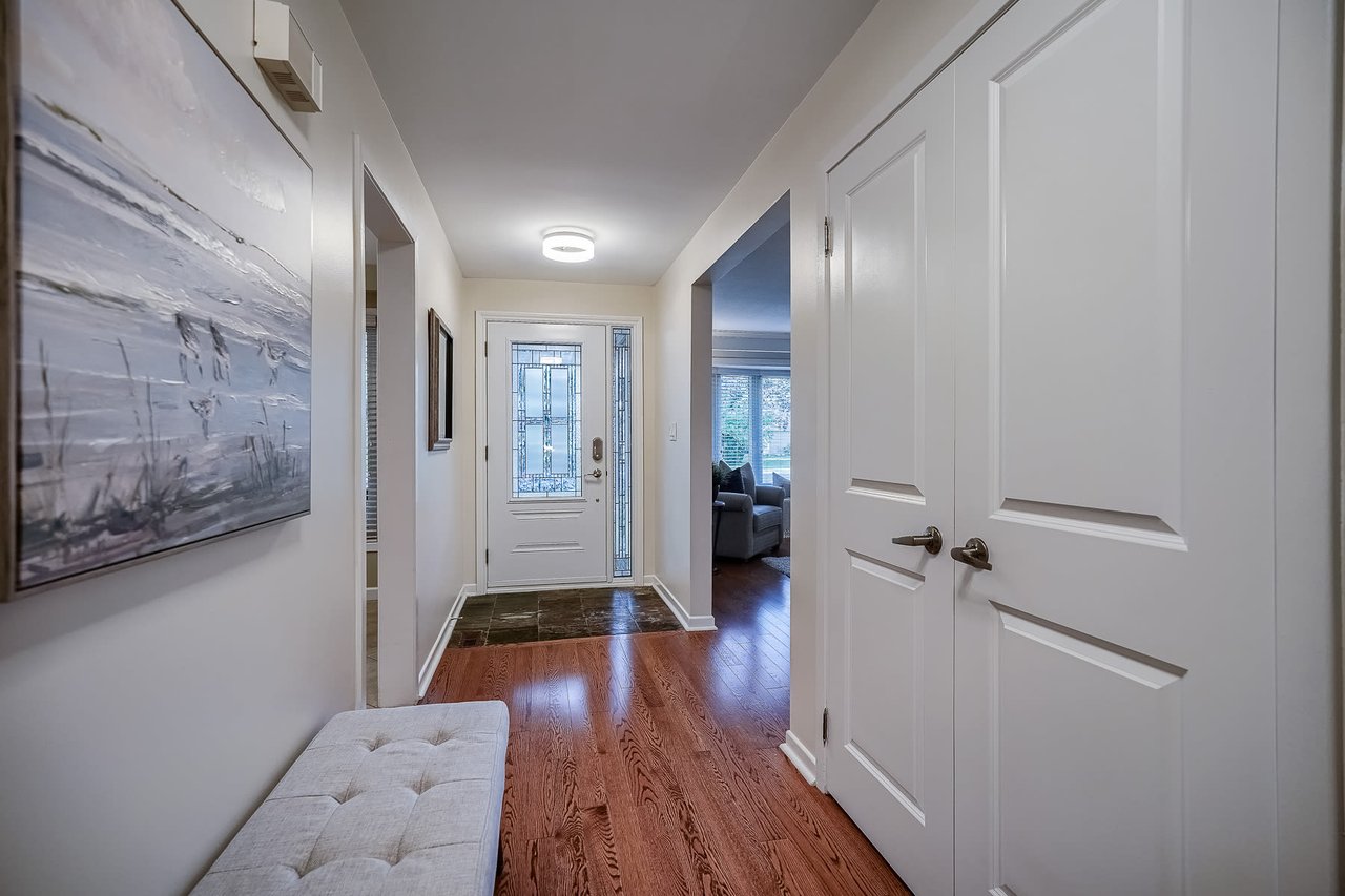 268 Mineola Rd E