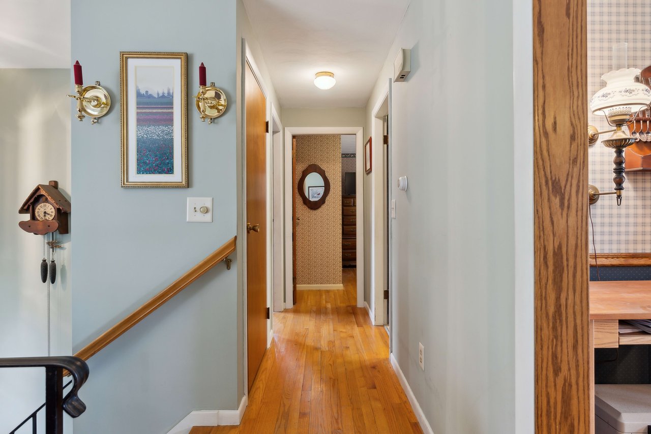 25 Acorn Lane