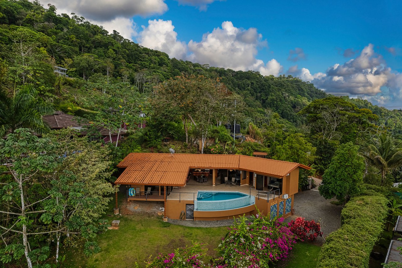 Ocean View 3 Bedroom and 2.5 Bath Home in Sought After Escaleras, Dominical