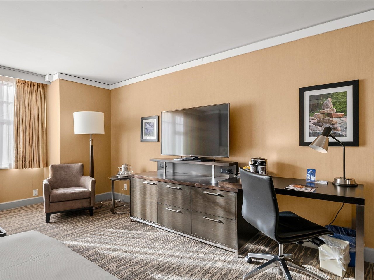 502/504-4050 Whistler Wy