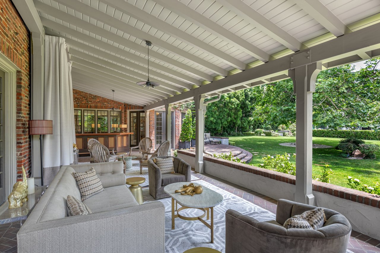 Stunning Gated Tudor