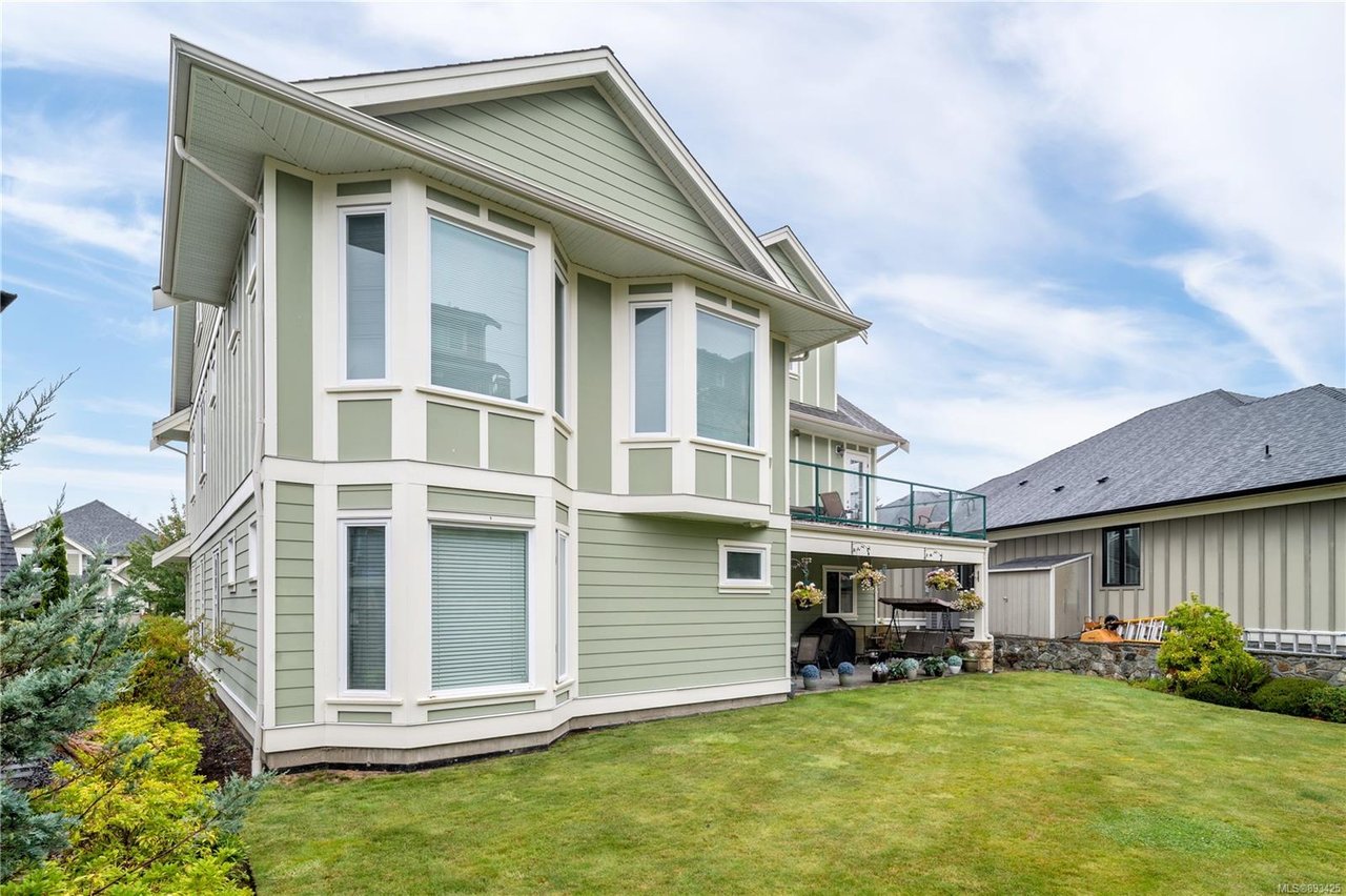 1260 Rockhampton Close