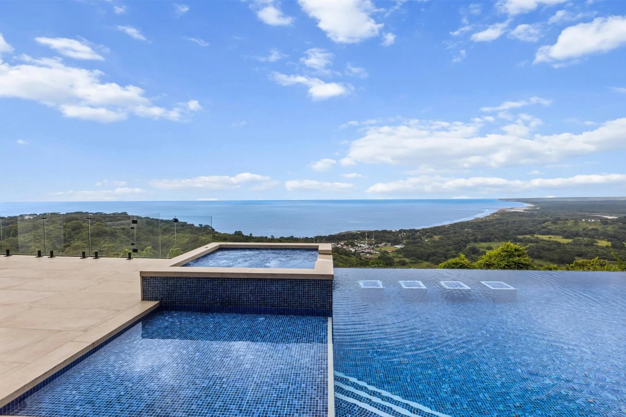 Luxury Ocean View Villa, Jaco, Puntarenas