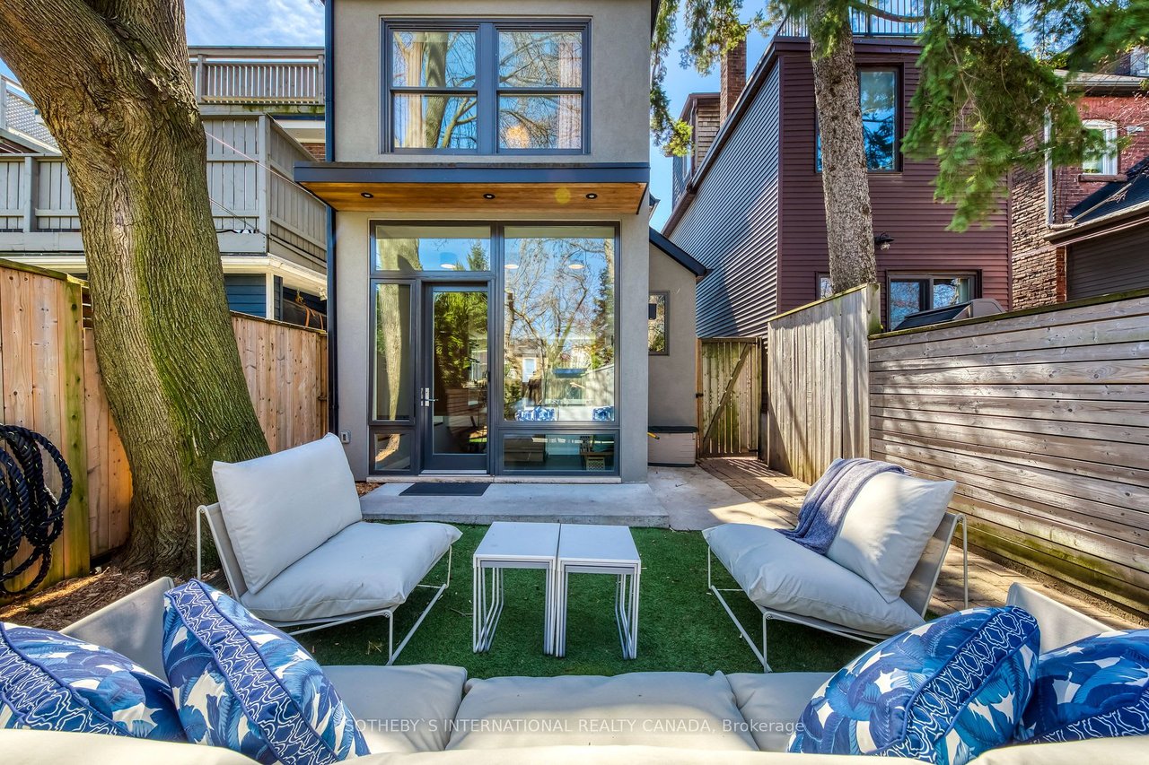 152 Riverdale Ave