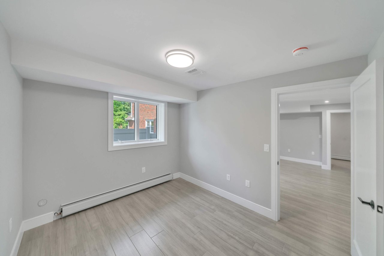 220 E Central Blvd
