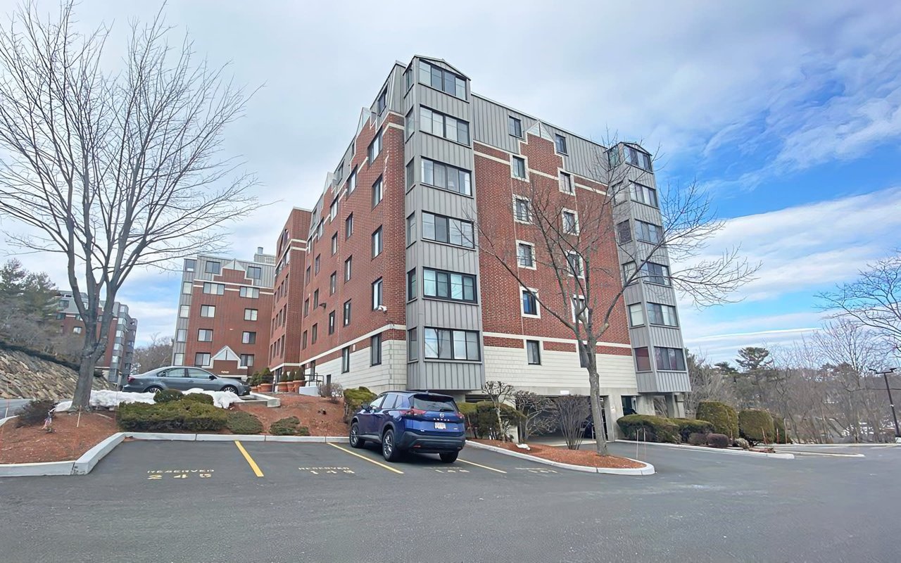 100 Ledgewood Dr #515