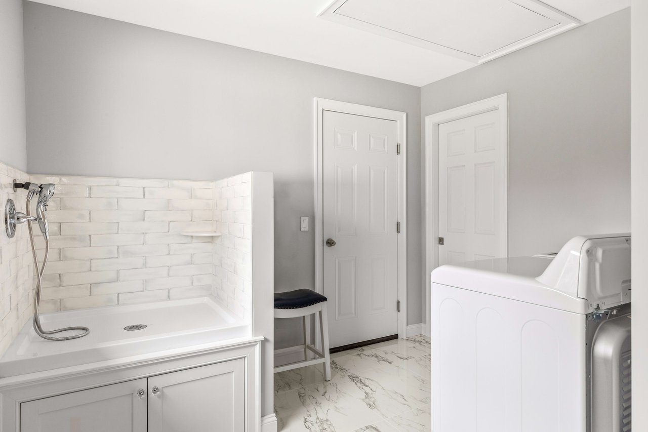 MOVE-IN READY ON 1 +\- ACRE PROPERTY