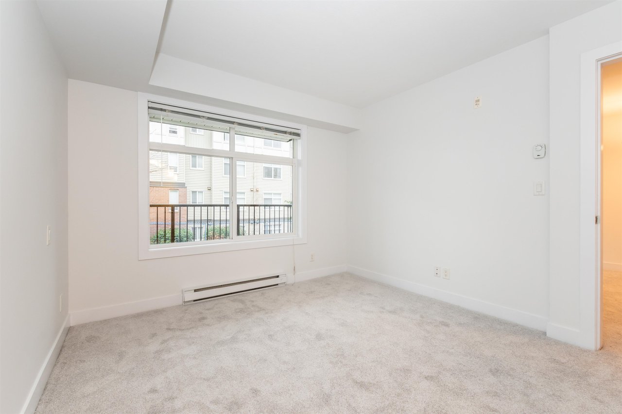202-9422 Victor St