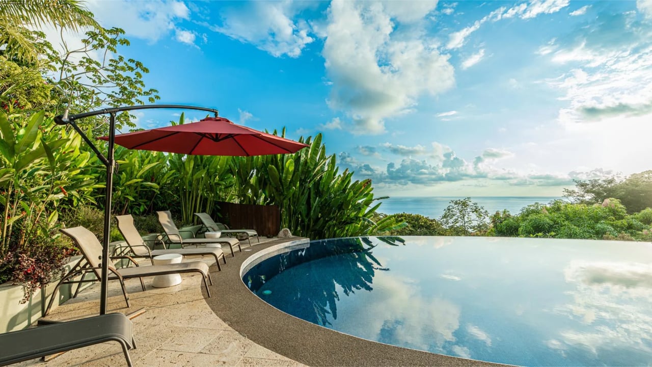 Solar Powered Coastal Luxury Estate, Dominical, Puntarenas