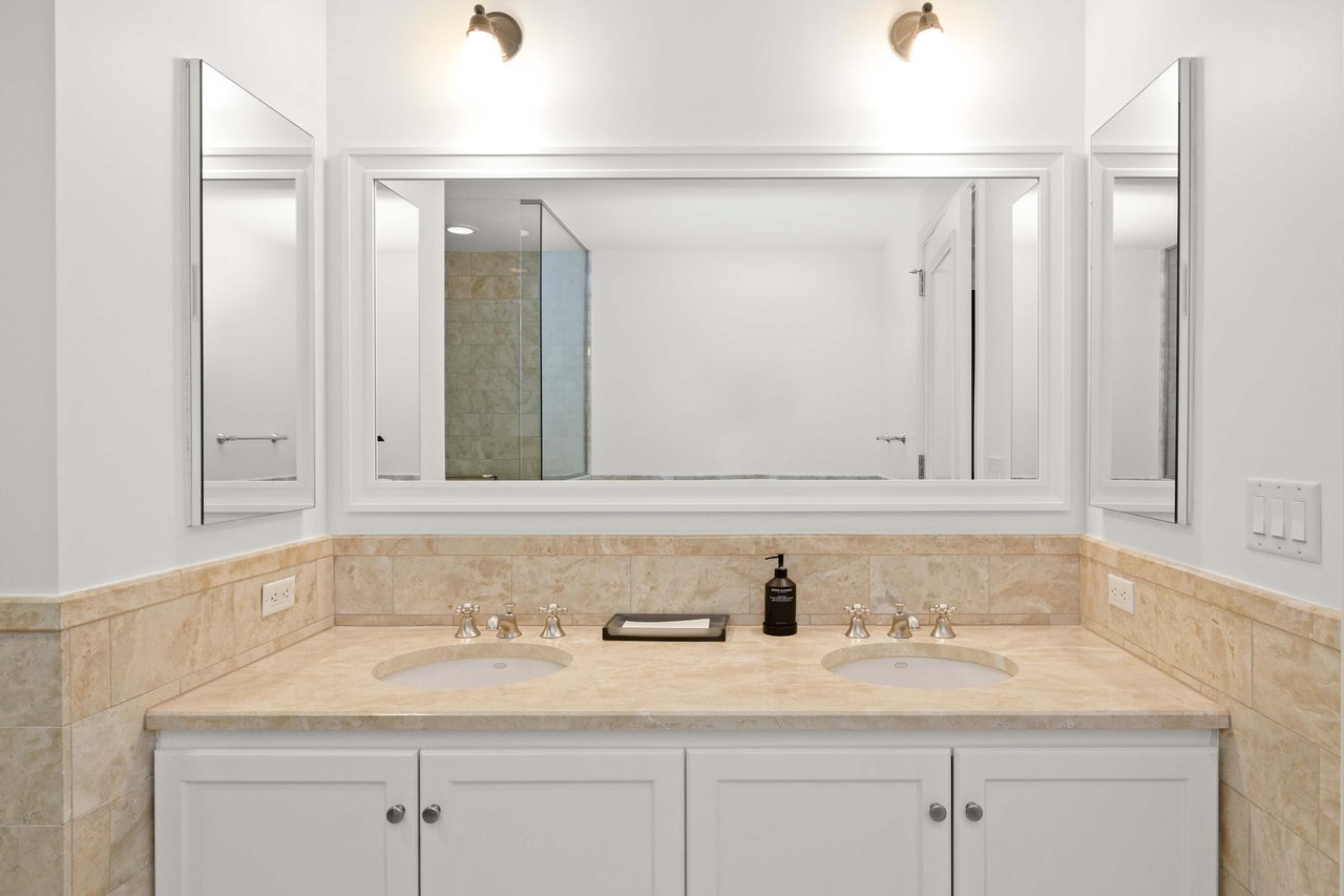 3,905 SqFt Four Seasons Grand Penthouse