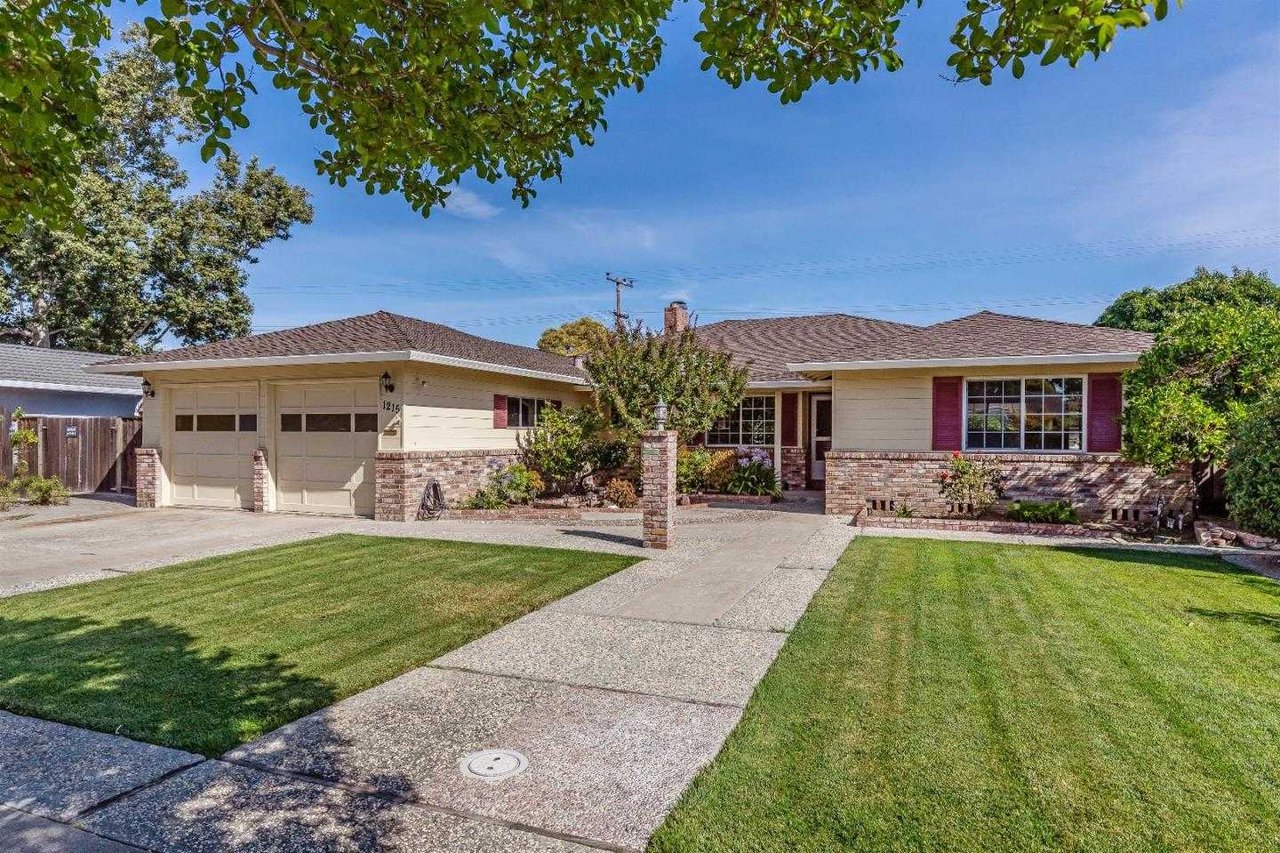 1215 Kimberly DR