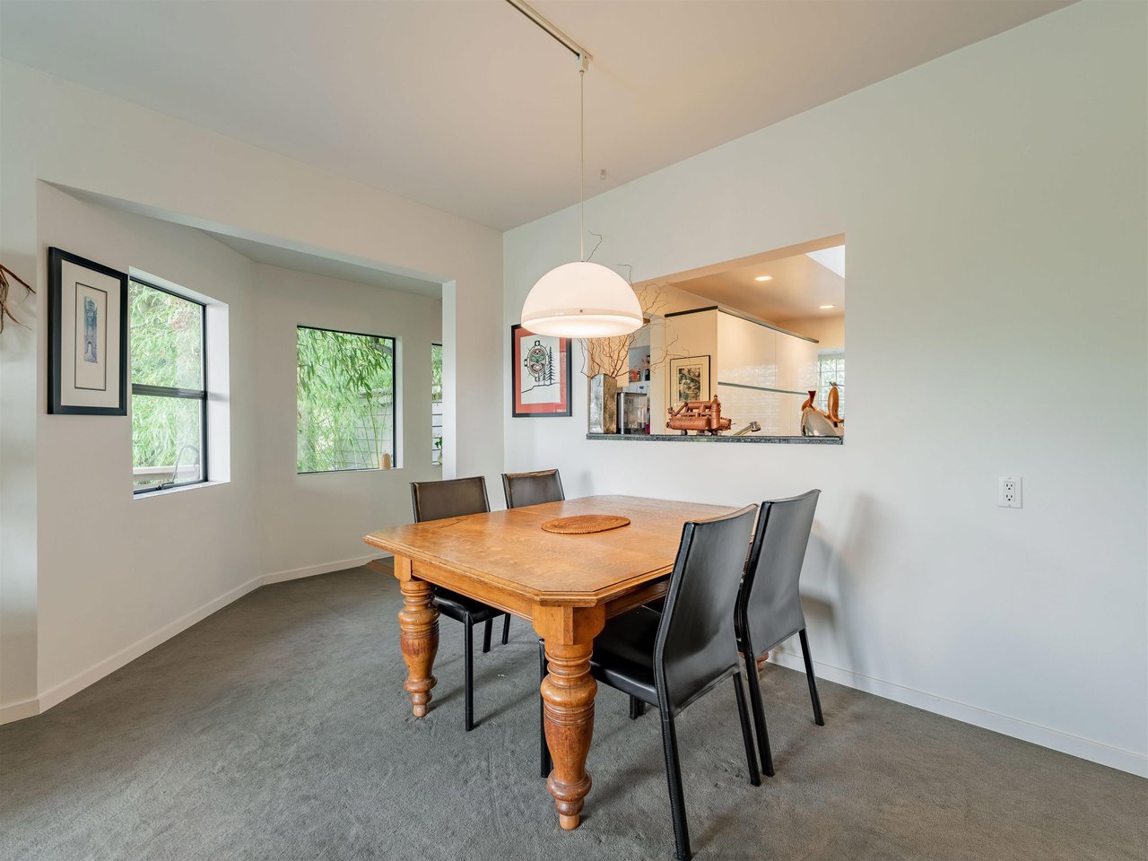 4554 Sunland Pl
