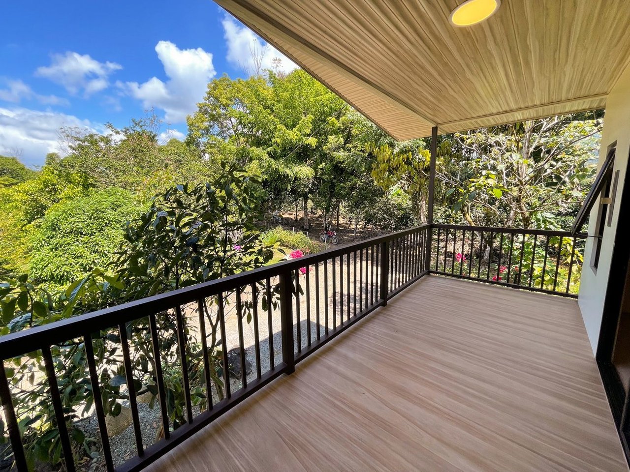 Creekfront Country Acreage Home, Perez Zeledon, San Jose