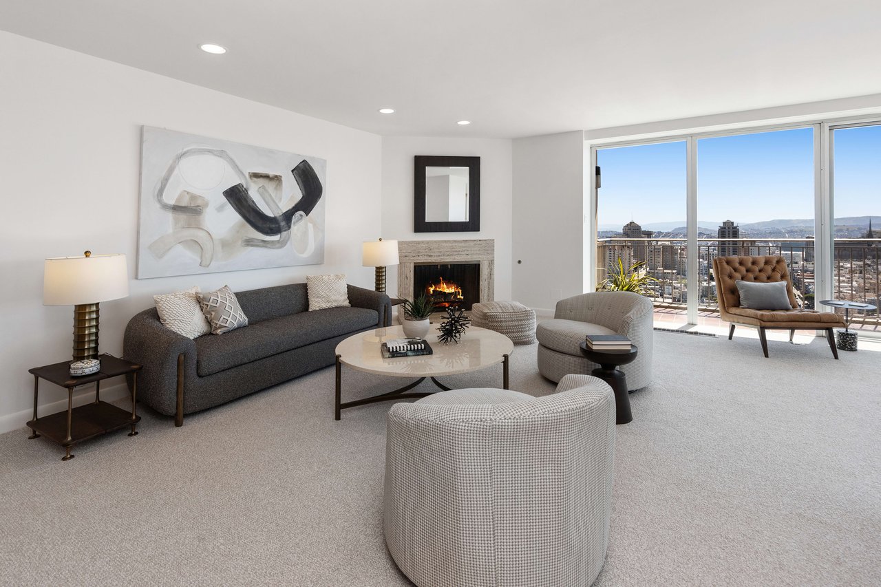 Showcase View Apartment at 1750 Taylor