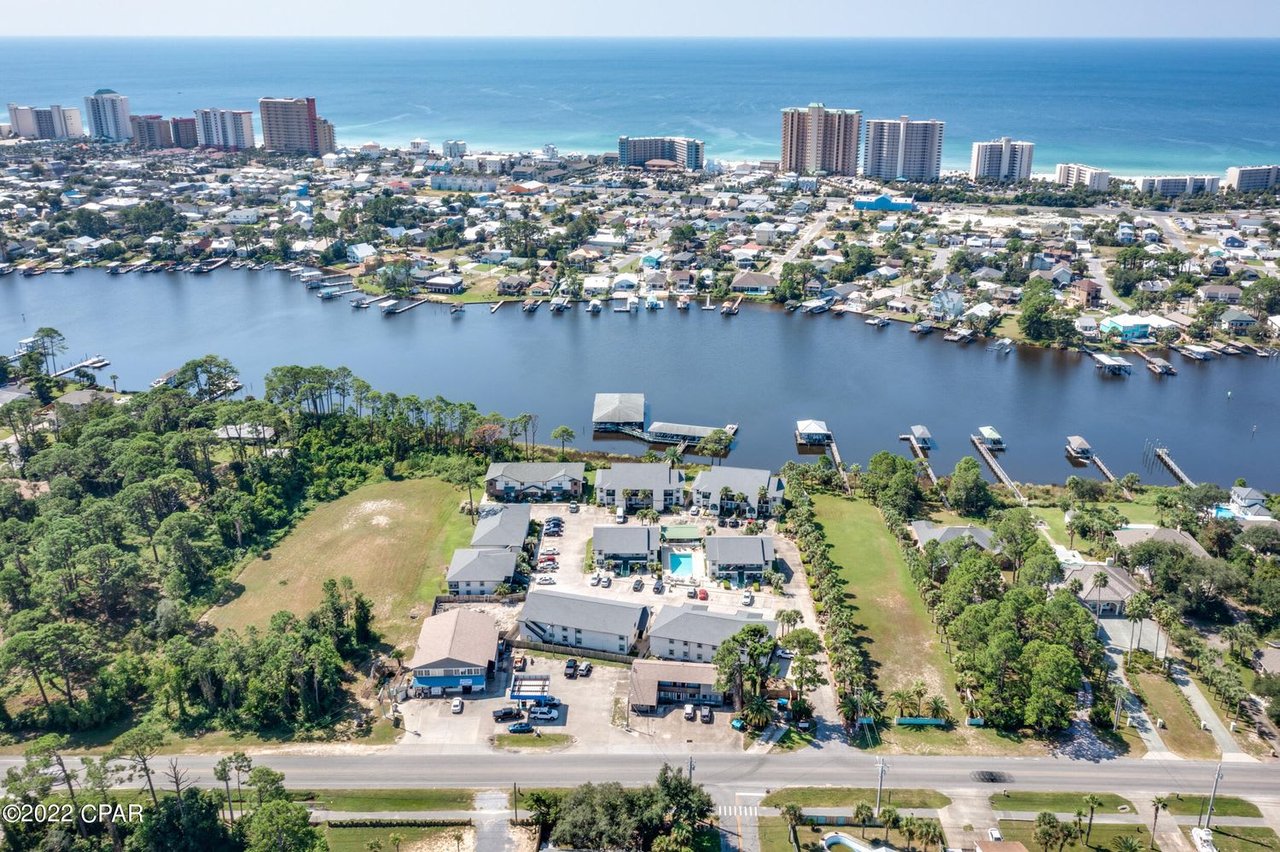 7813 N LAGOON Drive Unit 7C