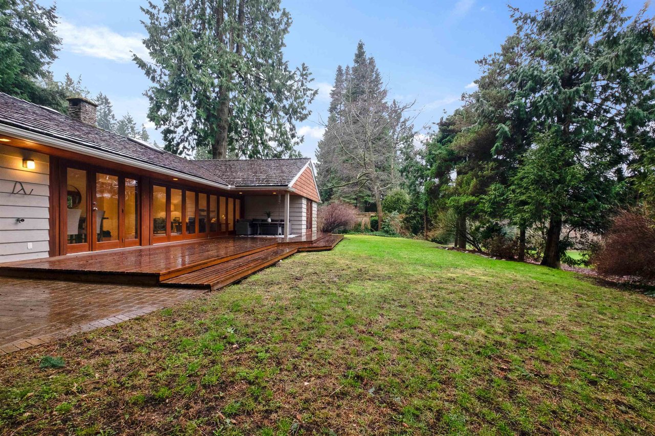 6060 Marine Dr
