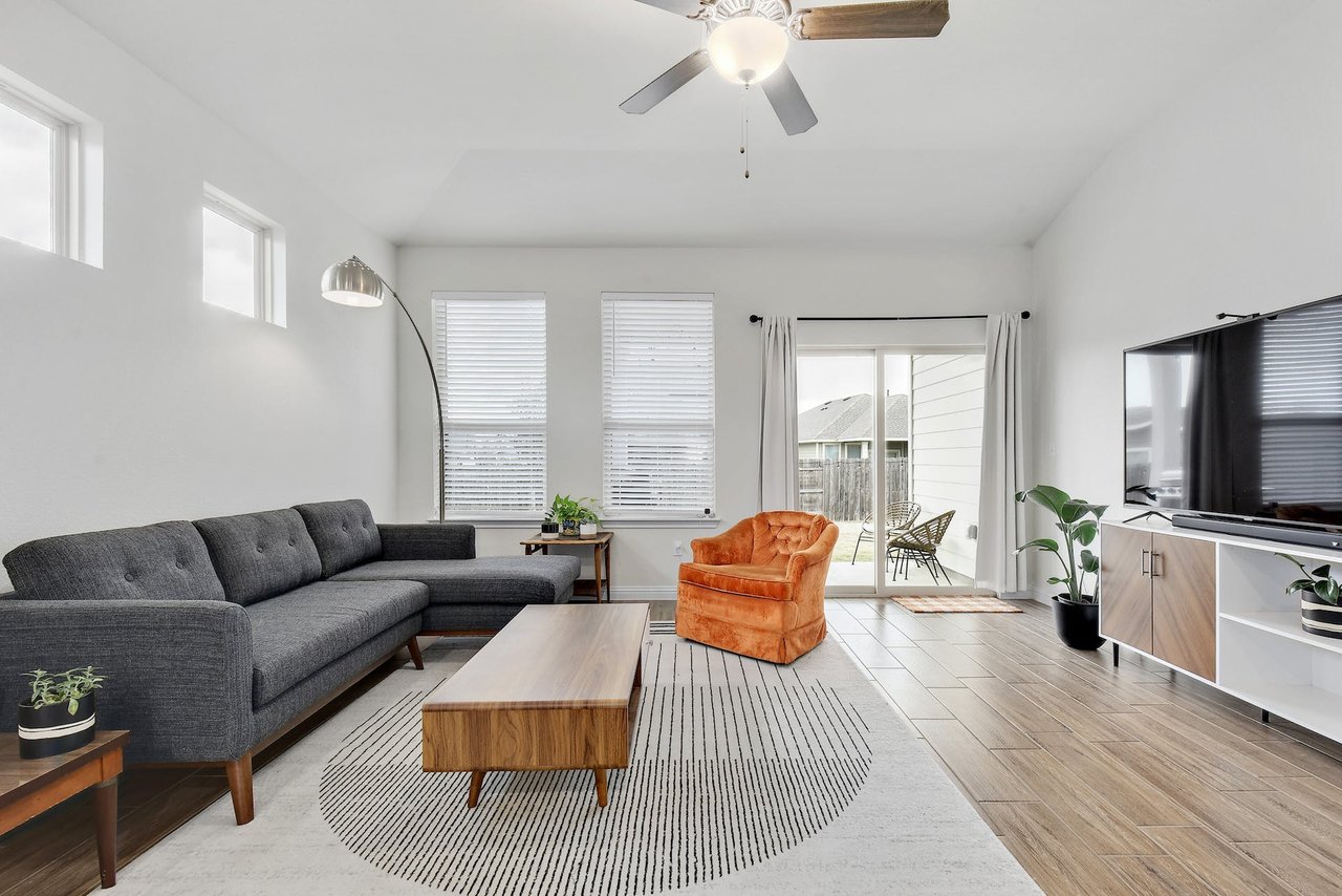 8206 Dampton Ln, Austin, Texas 78744