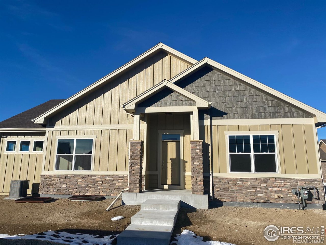 3719 Saguaro Dr