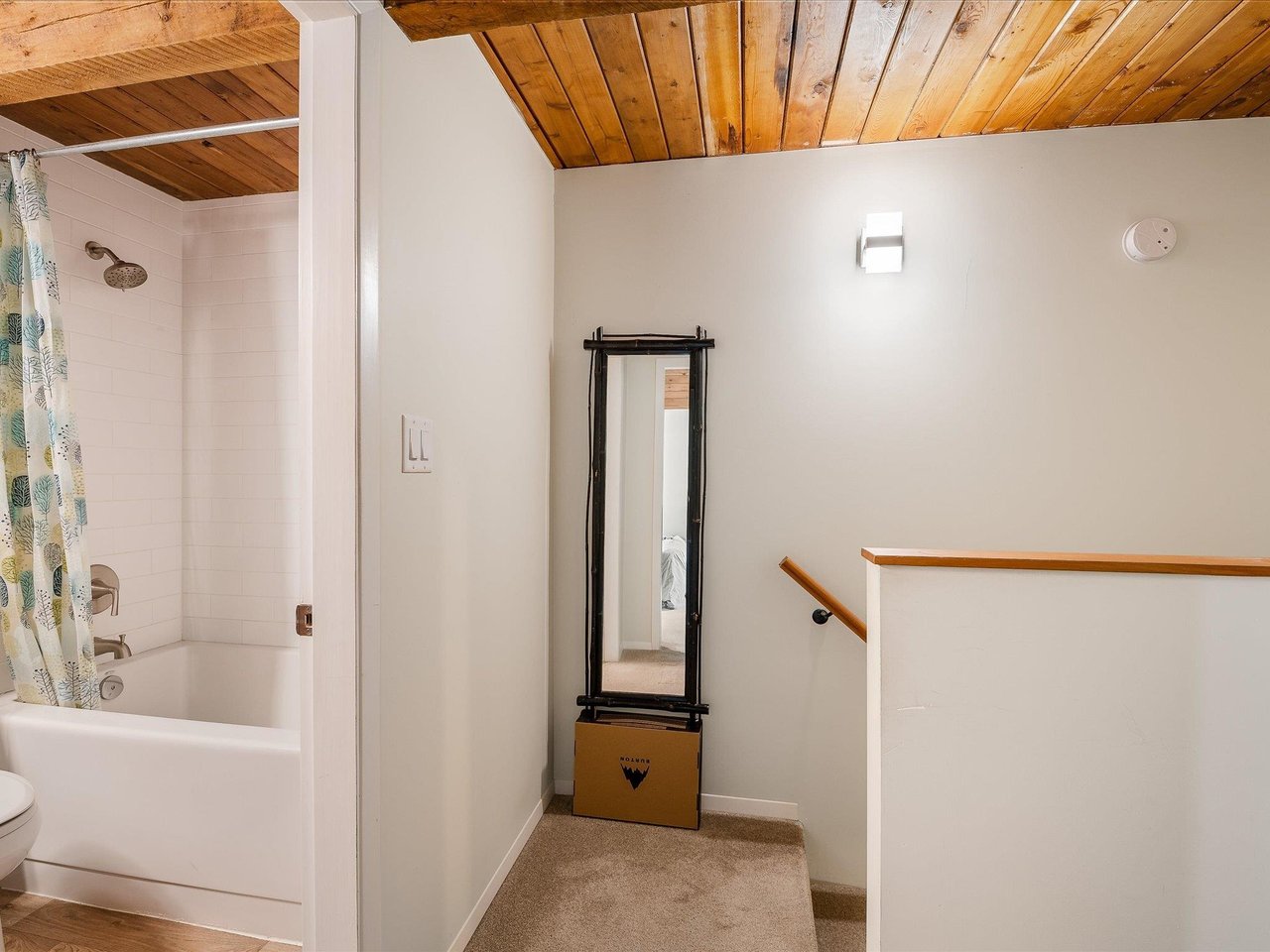 25-2301 Whistler Rd