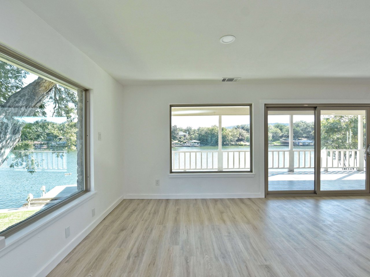 2642 Williams Lakeshore