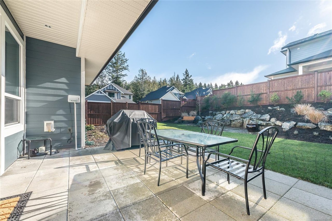 3535 Paperbark Cres